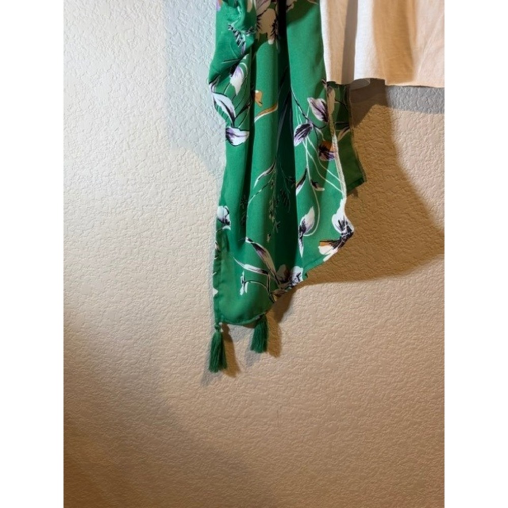 Beetlejuice Upcycled Graphic Tee Floral Kimono Sleeves Tassels Green White O/S - Picture 6 of 6